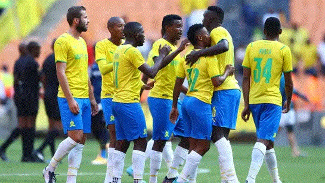 القناة الناقلة لمواجهة صن داونز والملعب المالي وموعد انطلاق صافرة البداية